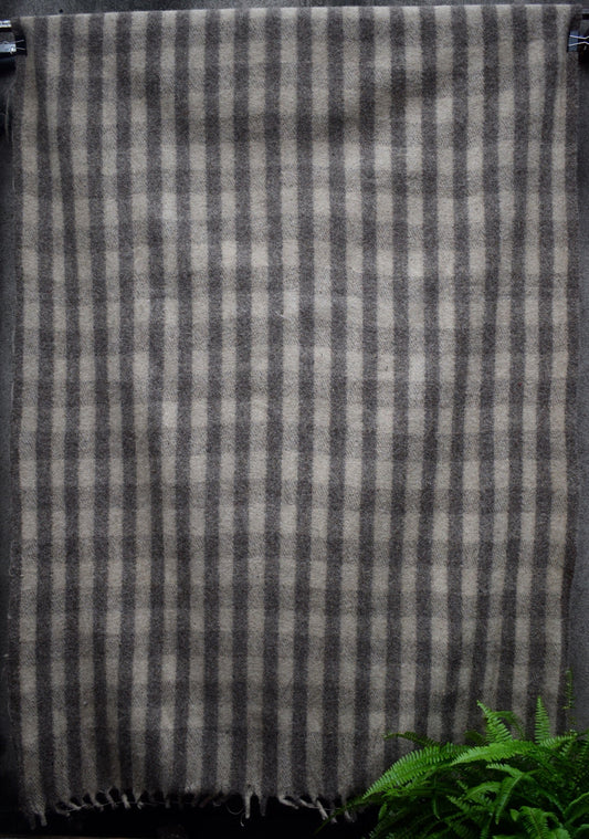 Chaukhamba Floor Rug - Ghongadi.com